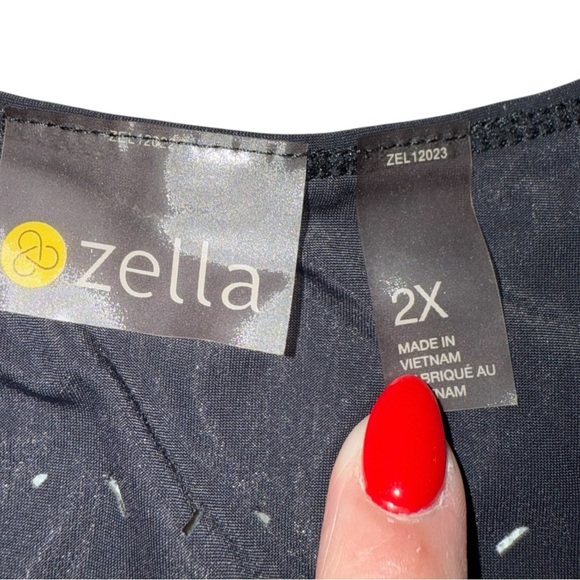 ZELLA Nova Perforated Racerback Tank - Black Plus 2X - Picture 5 of 13